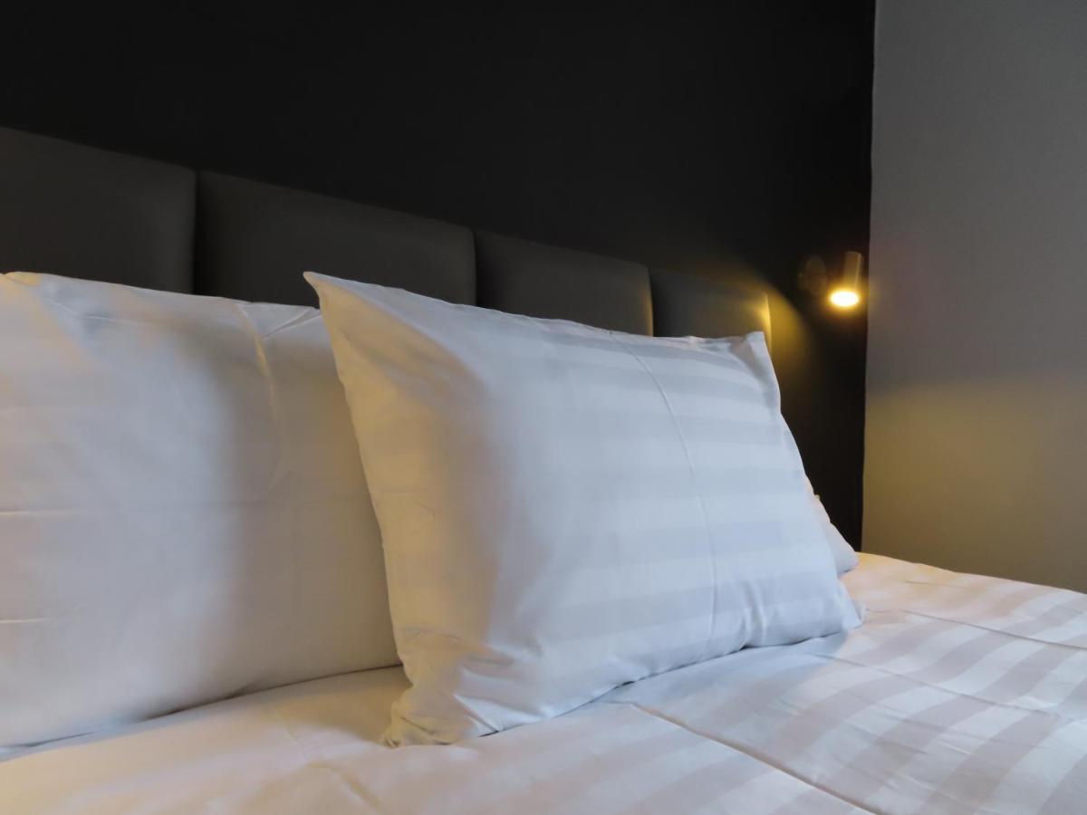 White Moon Inn القدس المظهر الخارجي الصورة
