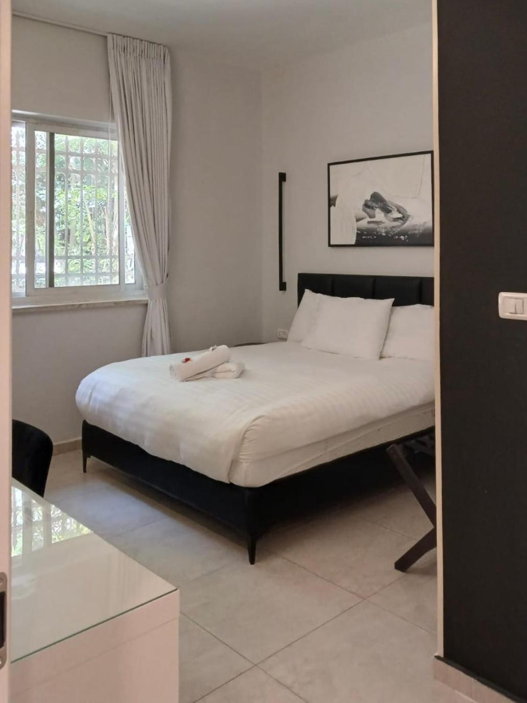 White Moon Inn القدس المظهر الخارجي الصورة